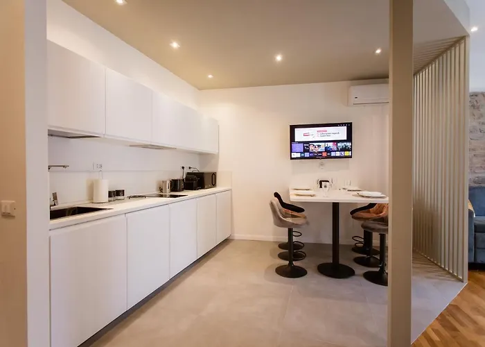 Elegant 5 Terre