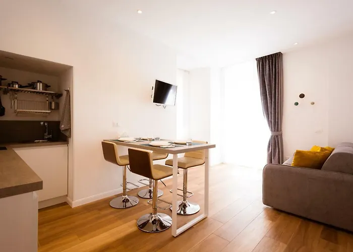 Elegant 5 Terre Appartamento *