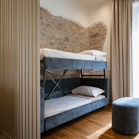 Elegant 5 Terre *