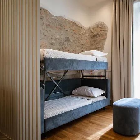 Elegant 5 Terre *
